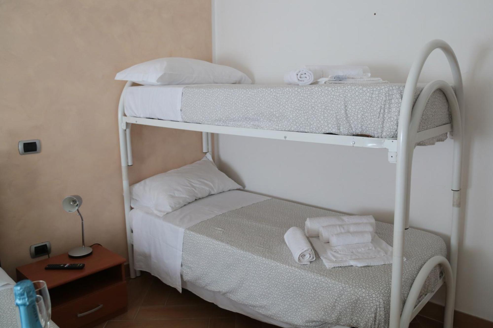Guest House Simonazzi Reggio Emilia Ngoại thất bức ảnh